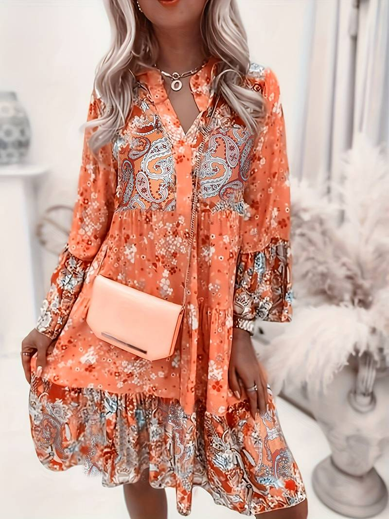 Liora – Boho-Kleid mit fließendem Schnitt und floraler Eleganz